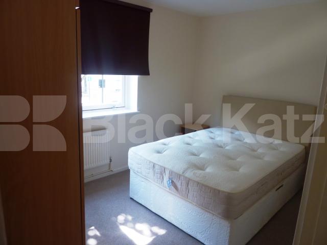 			2 Bedroom, 1 bath, 1 reception Flat			 Bloomfield Villas, WARWICK AVENUE